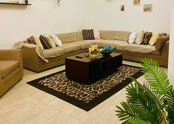 Zamalek Home 2 Bedroom Cozy, Spacious With Gourmet Kitchen